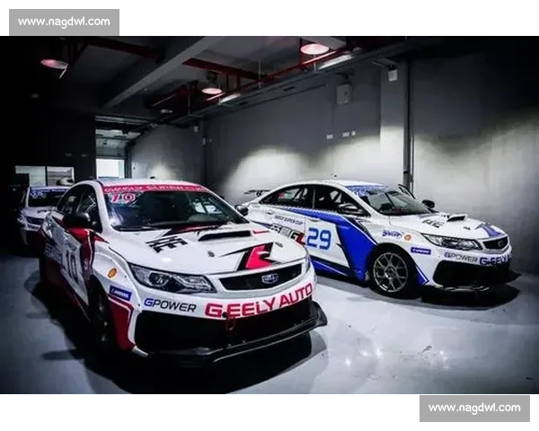 刘涛激情挑战赛车赛道 全程直播展现速度与激情 刘涛激情挑战赛车赛道 全程直播展现速度与激情